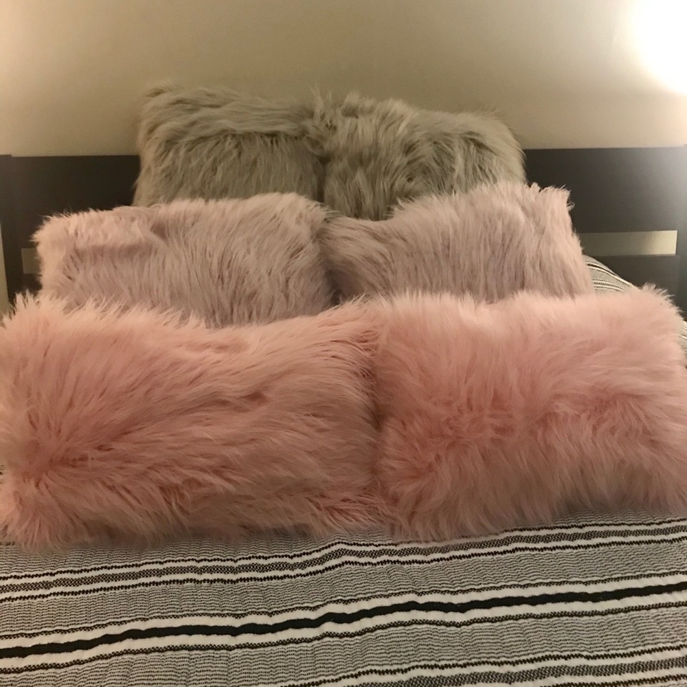 Fuzzy Pillows *SOLD*